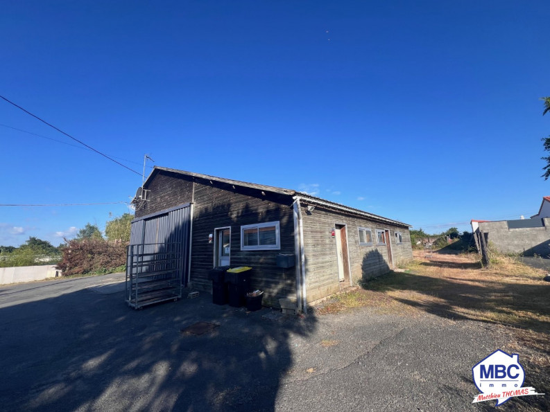 location Local commercial Beaupreau En Mauges - Photo 3