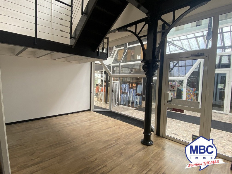 location Local commercial Cholet - Photo 2