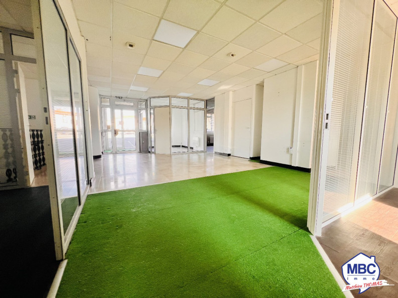 vente Local commercial Montrevault Sur Evre - Photo 1