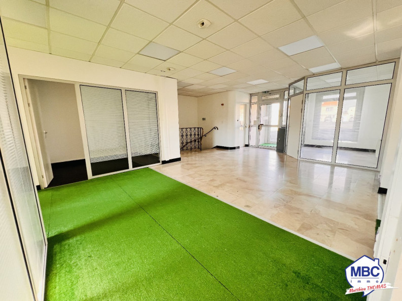 vente Local commercial Montrevault Sur Evre - Photo 2