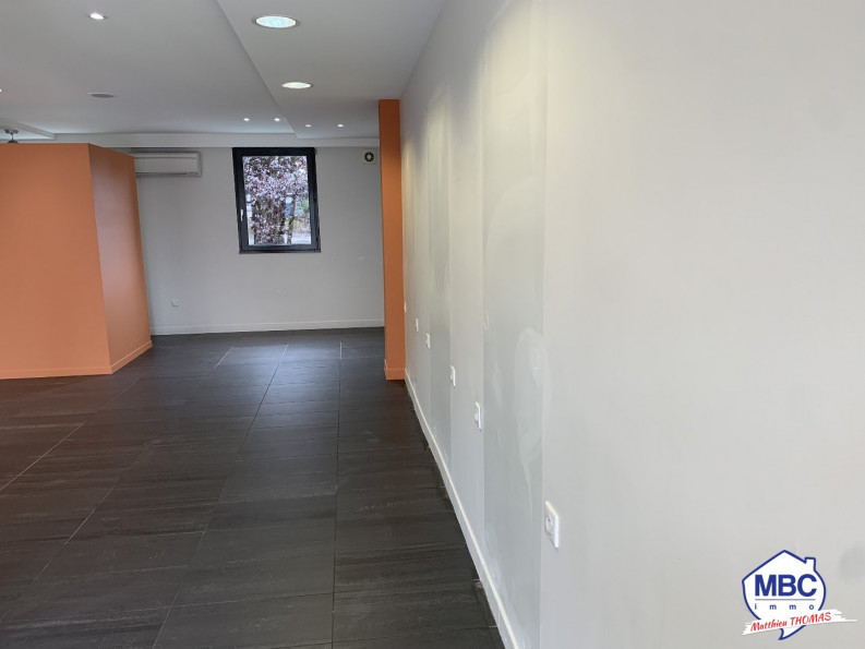 location Local commercial Montrevault Sur Evre - Photo 4