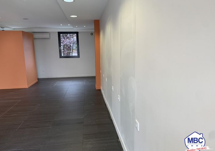 location Local commercial Montrevault Sur Evre