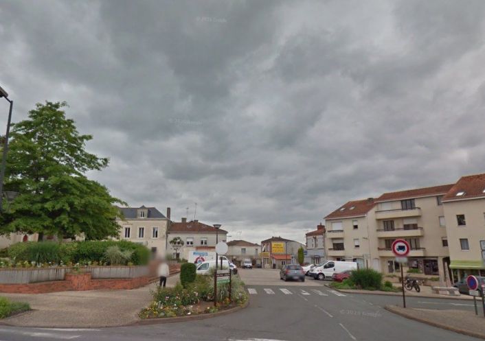 location Local commercial Montrevault Sur Evre