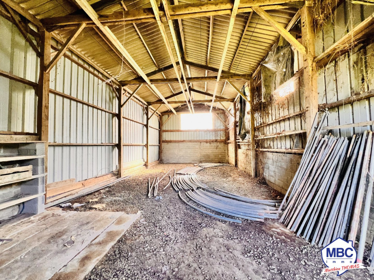location Bâtiment Mauges-sur-loire - Photo 1