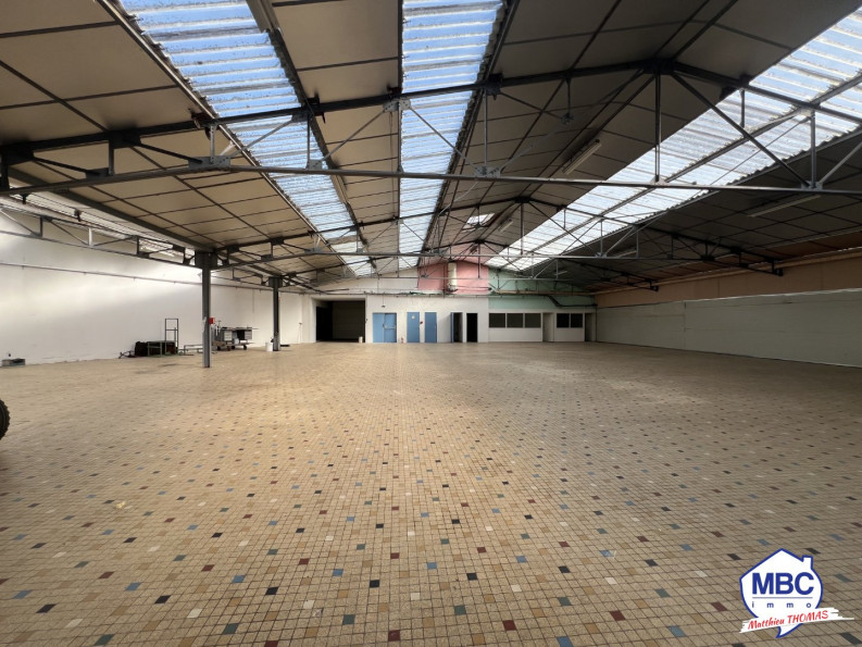 location Bâtiment Mauges-sur-loire - Photo 2