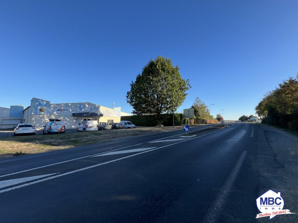 location Local commercial Beaupreau En Mauges - Photo 7