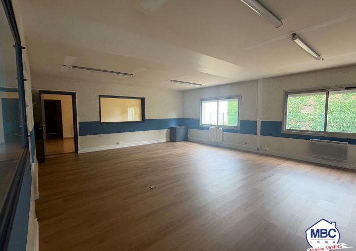 location Local commercial Beaupreau En Mauges