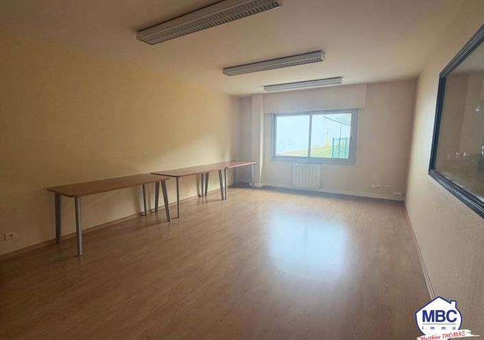 location Local commercial Beaupreau En Mauges