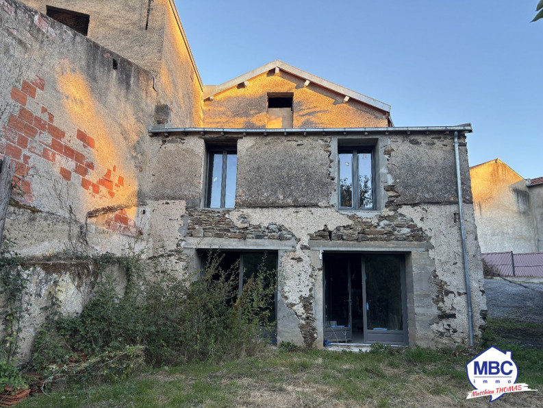 vente Maison à rénover Beaupreau En Mauges - Photo 1