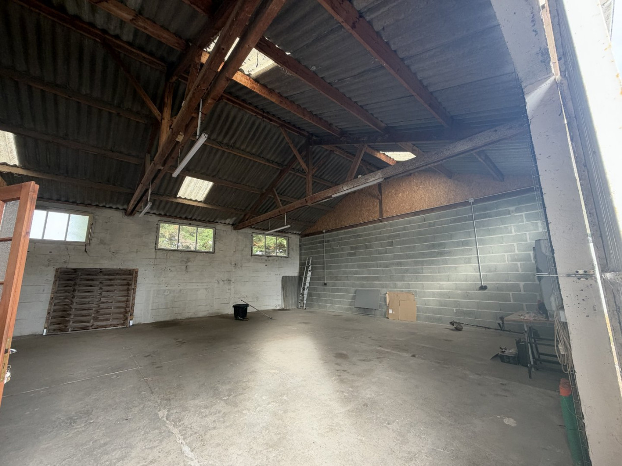 location Local commercial Mauges-sur-loire - Photo 2