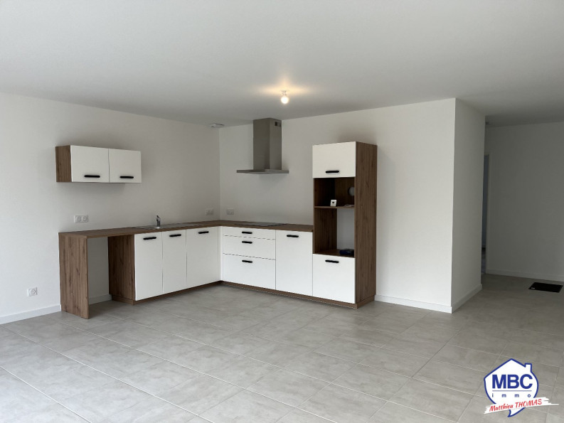 location Maison Andreze - Photo 1
