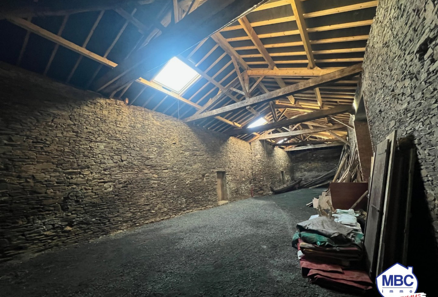 location Bâtiment Beaupreau En Mauges - Photo 4