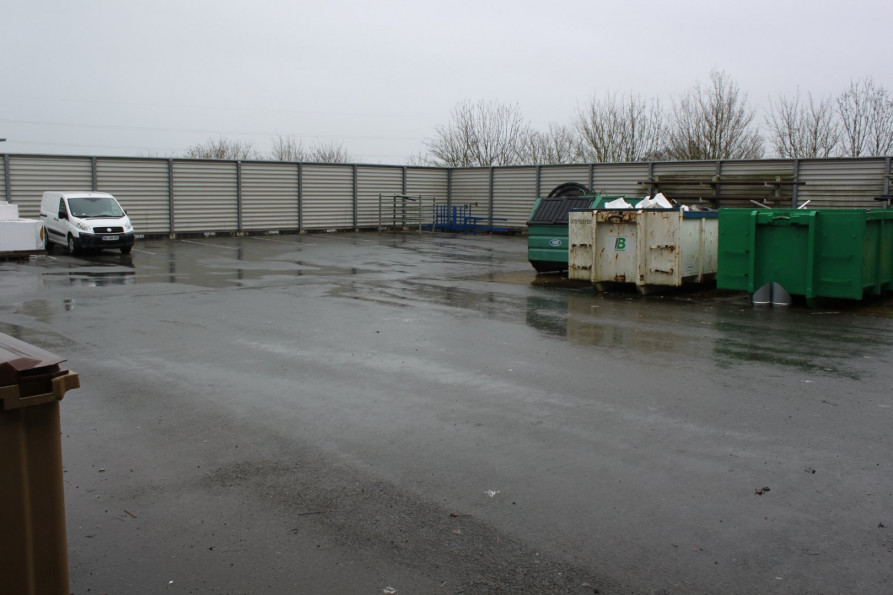 location Locaux d'activité La Seguiniere - Photo 2