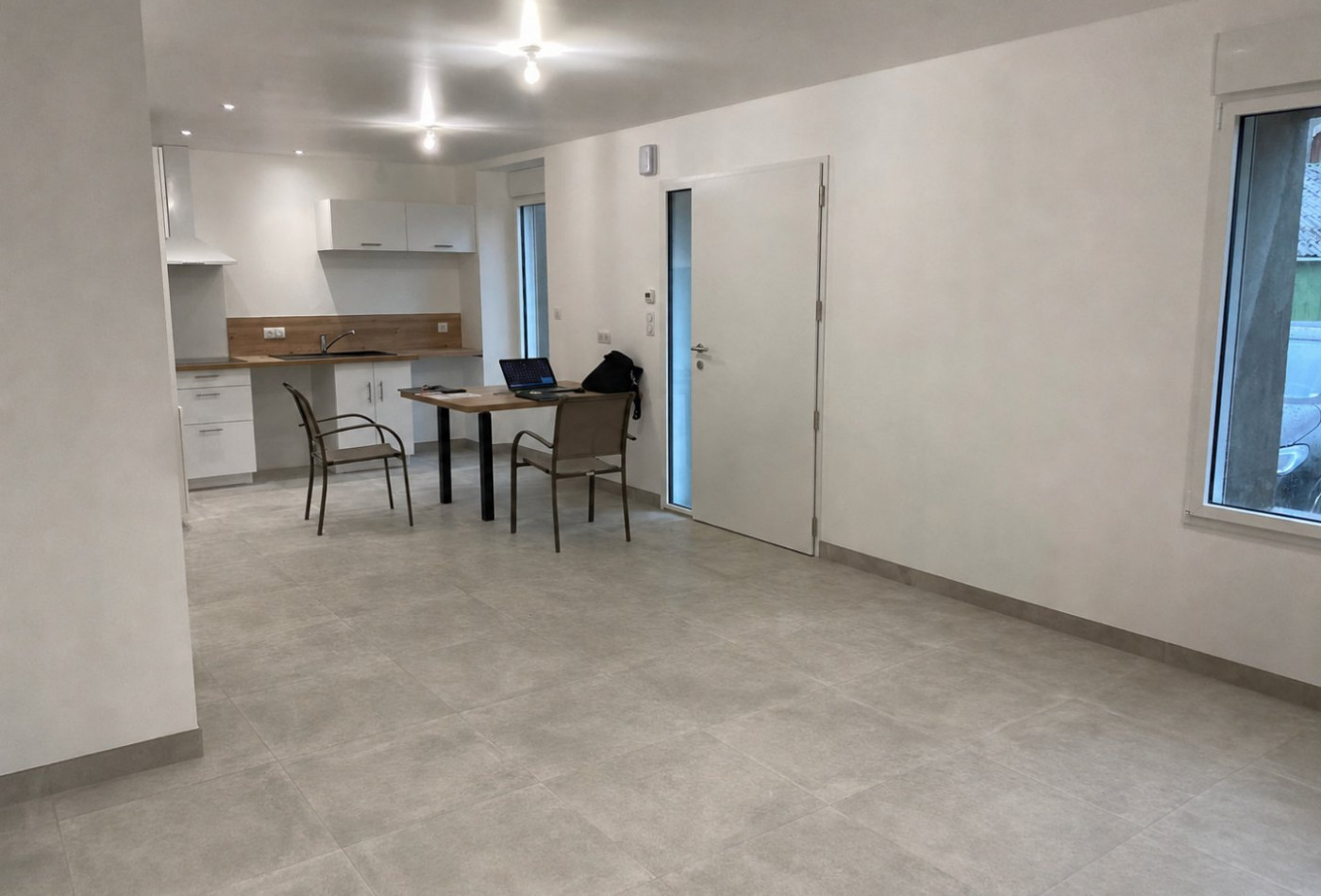 location Maison Loublande - Photo 1
