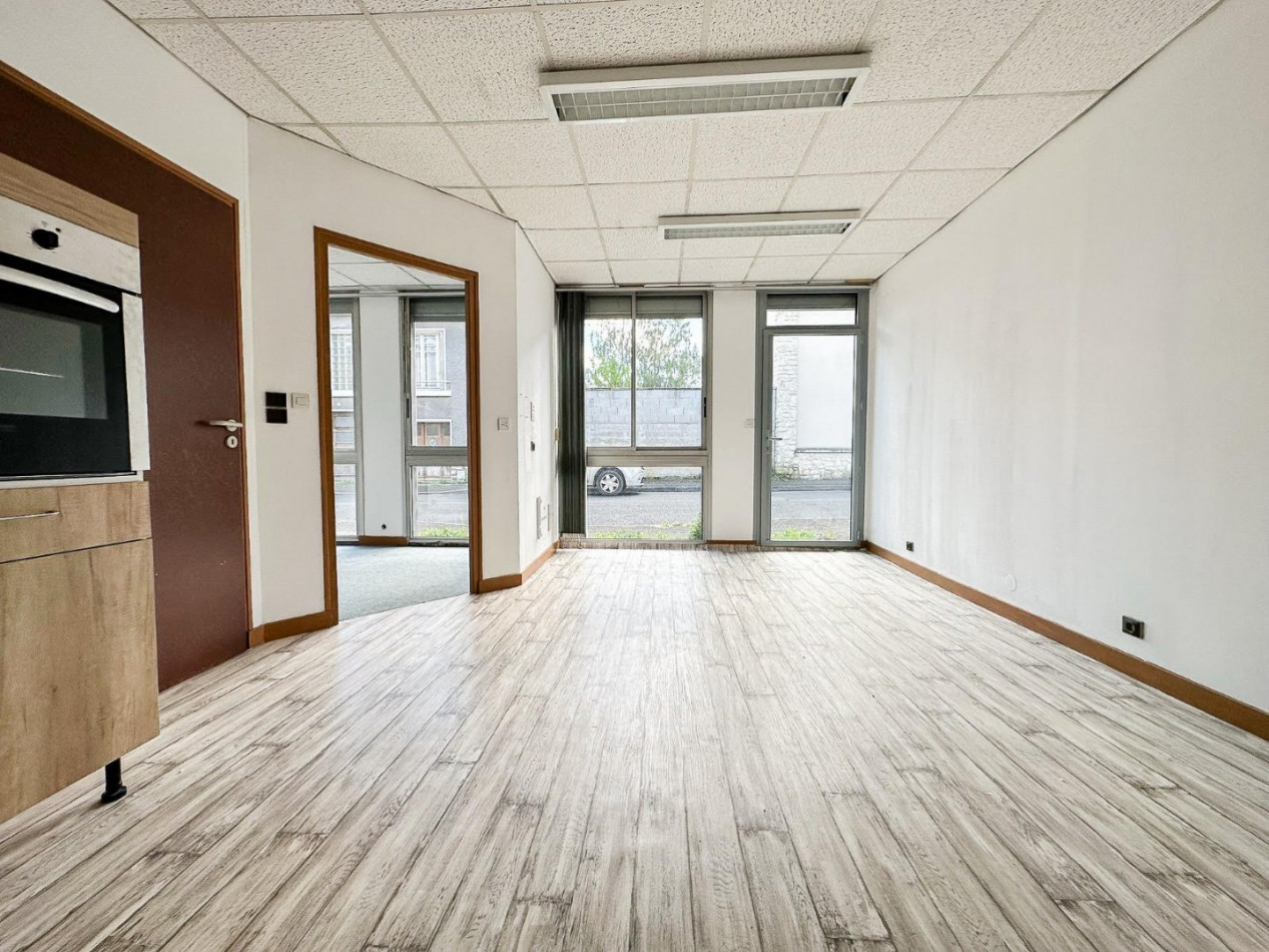 à vendre Immeuble à rénover Thouars - Photo 1