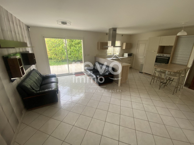 location Maison Cerans Foulletourte - Photo 1