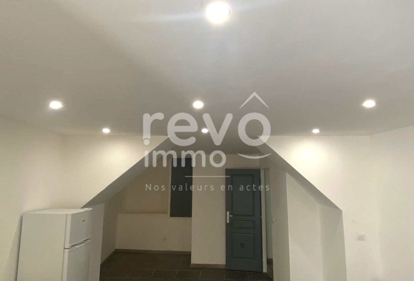 vente Studio Le Pouget - Photo 8