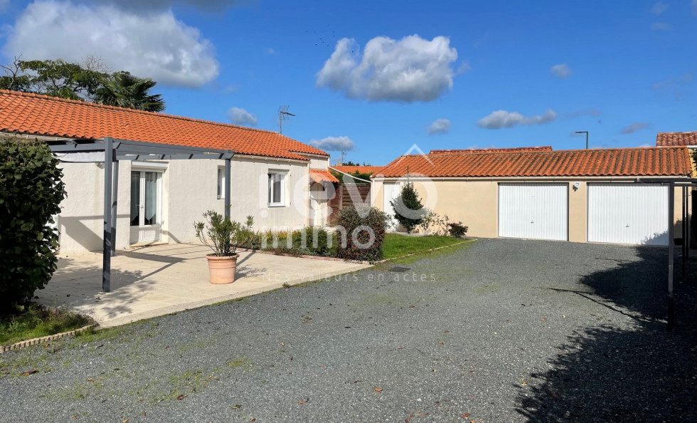 vente Maison individuelle Montbert - Photo 1