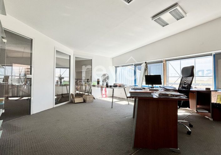 à vendre Local artisanal Fontenay Le Comte