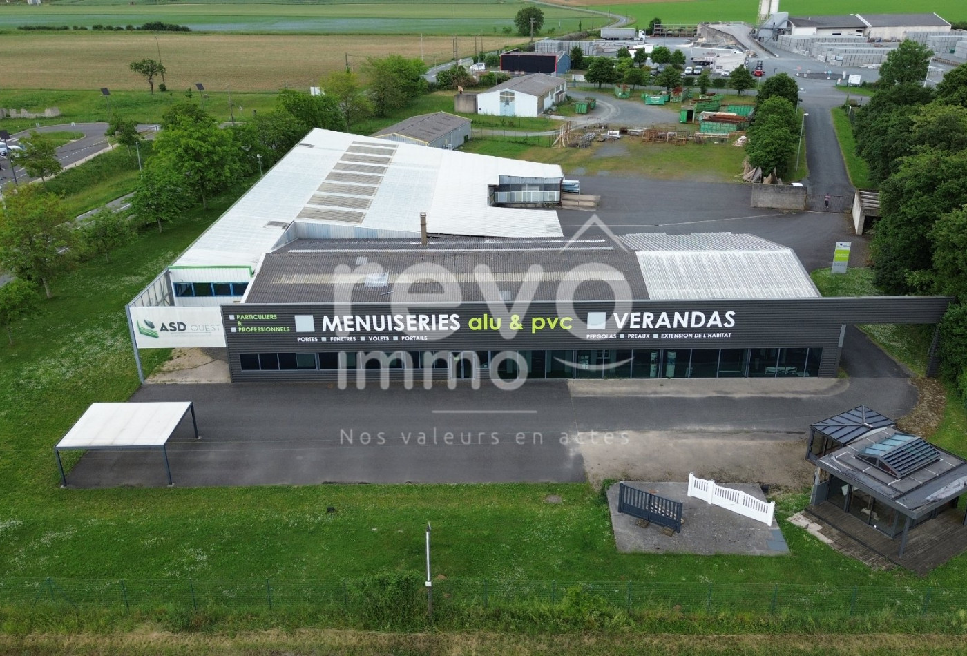 vente Local artisanal Fontenay Le Comte - Photo 2