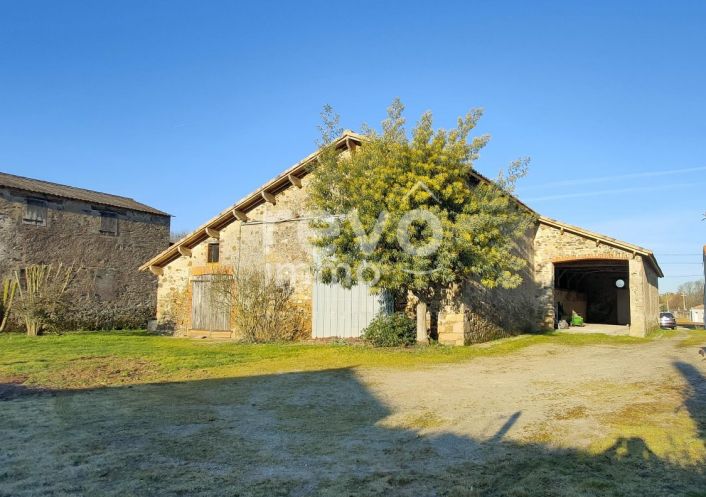 à vendre Grange MontrÉverd