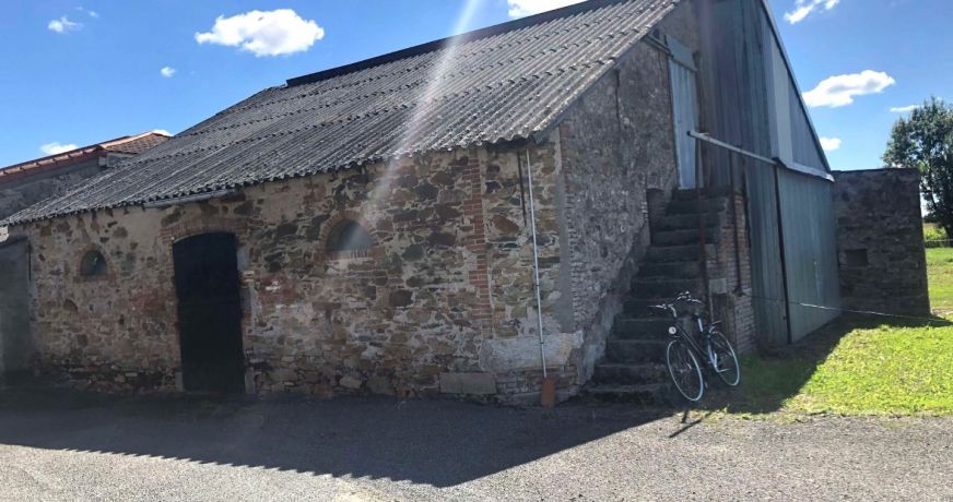 vente Maison en pierre La Tourlandry