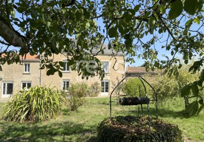 vente Maison bourgeoise MontrÉverd