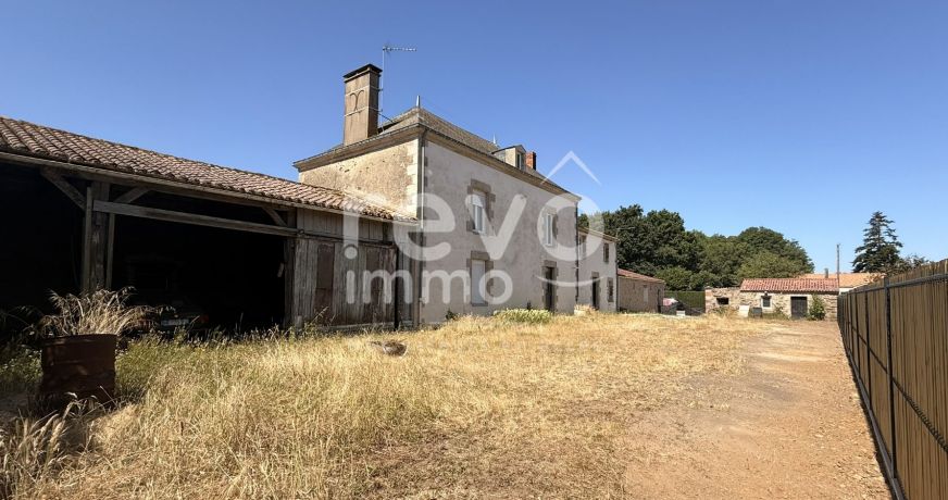vente Maison bourgeoise MontrÉverd
