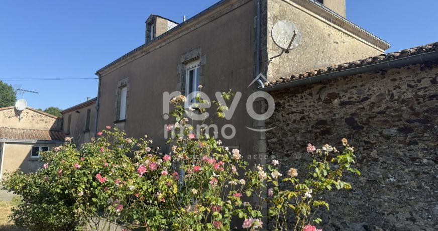 vente Maison bourgeoise MontrÉverd