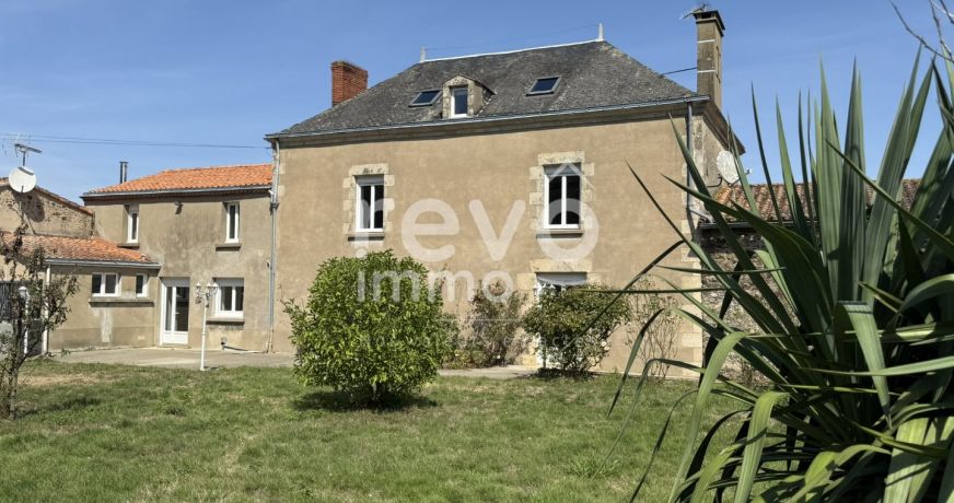 vente Maison bourgeoise MontrÉverd