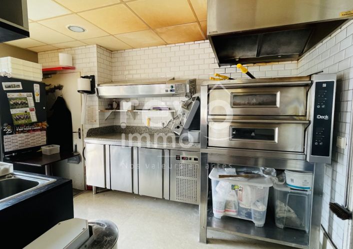 à vendre Local commercial Saint Laurent Des Autels