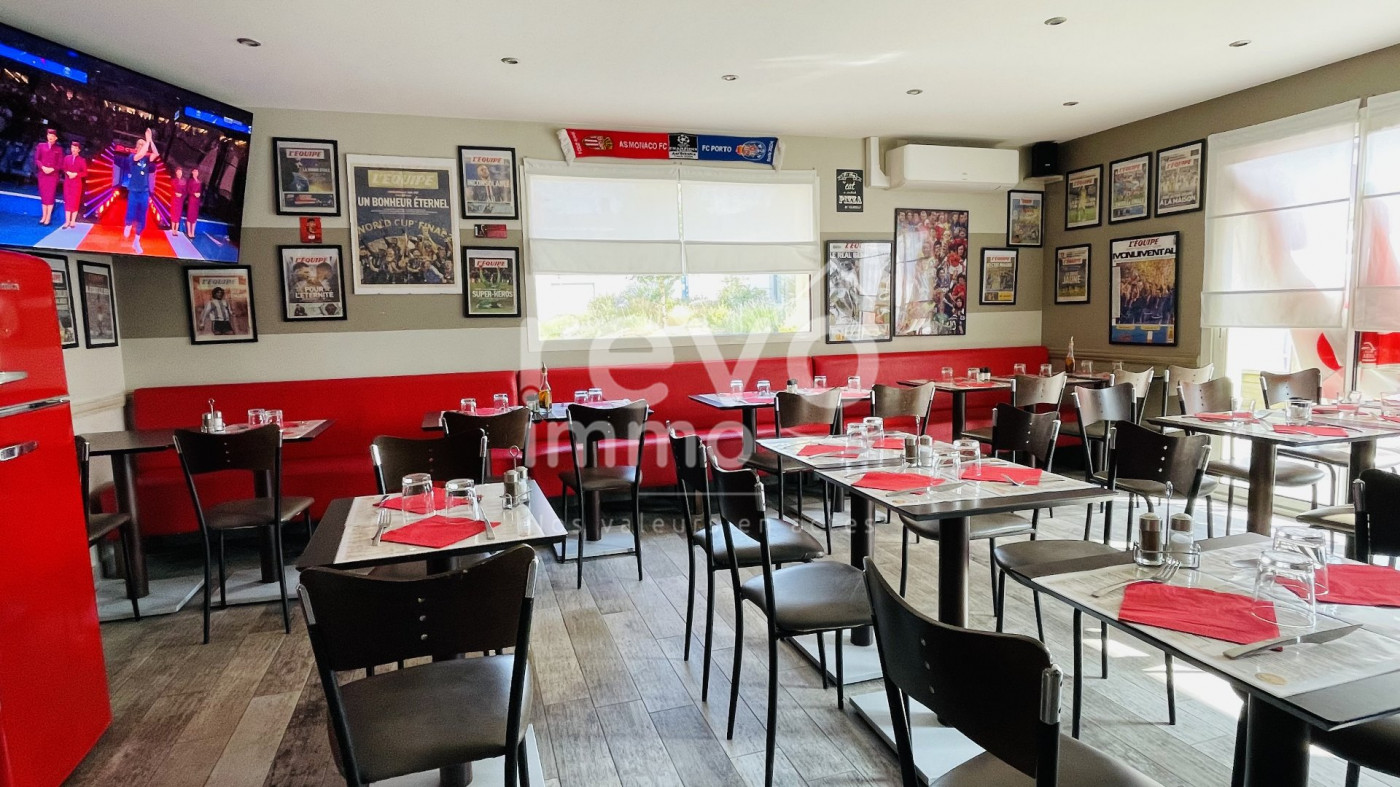 à vendre Local commercial Saint Laurent Des Autels - Photo 2