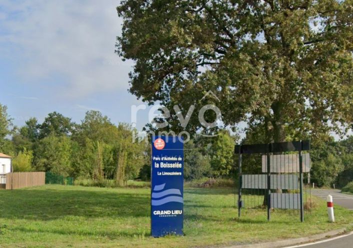 à vendre Terrain constructible La Limouziniere