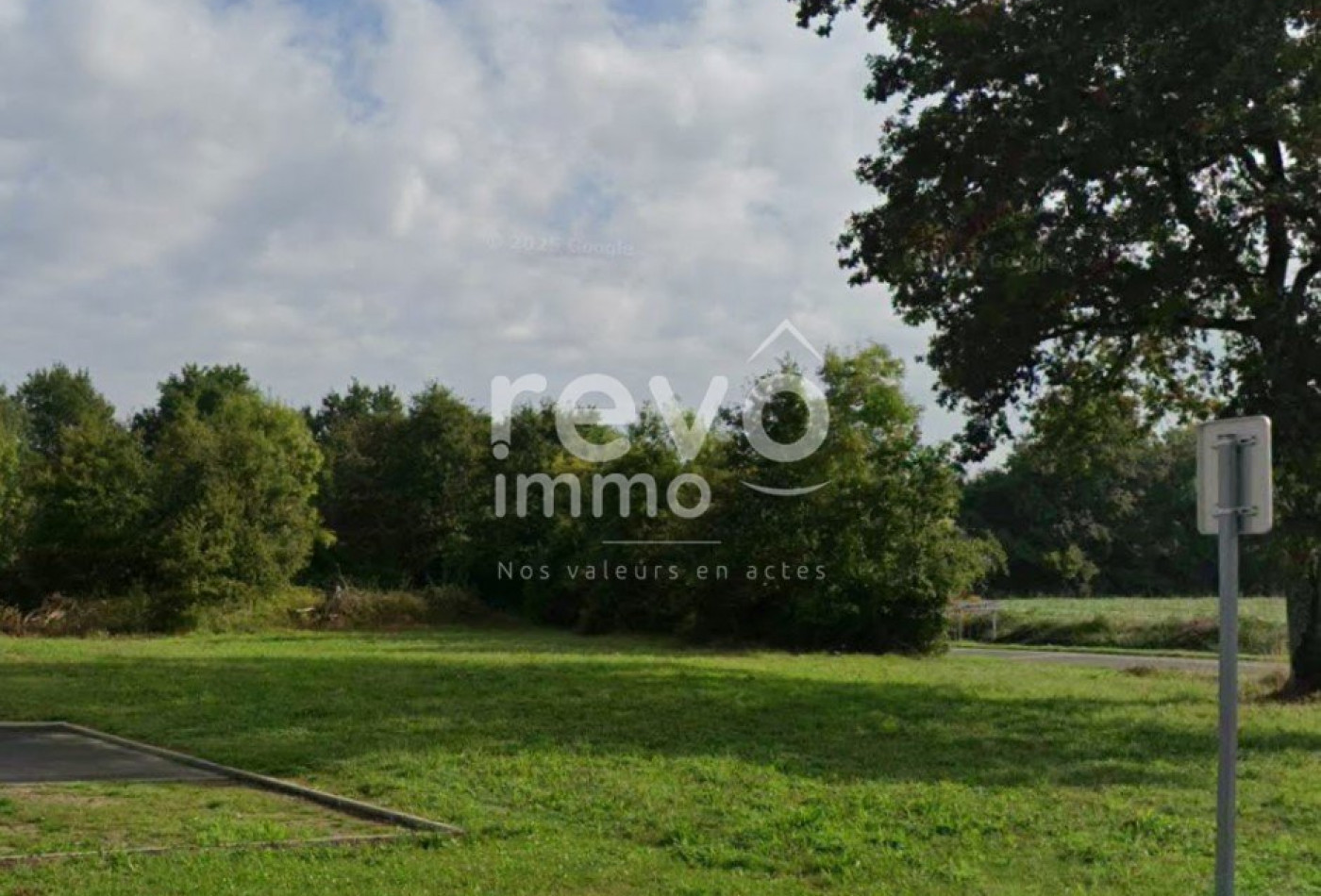vente Terrain constructible La Limouziniere - Photo 1