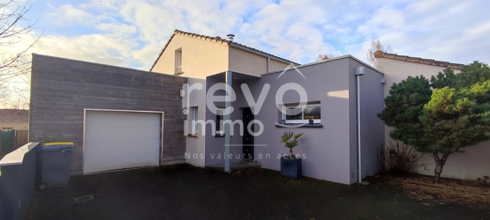 vente Maison individuelle Saint Philbert De Grand Lieu - Photo 1