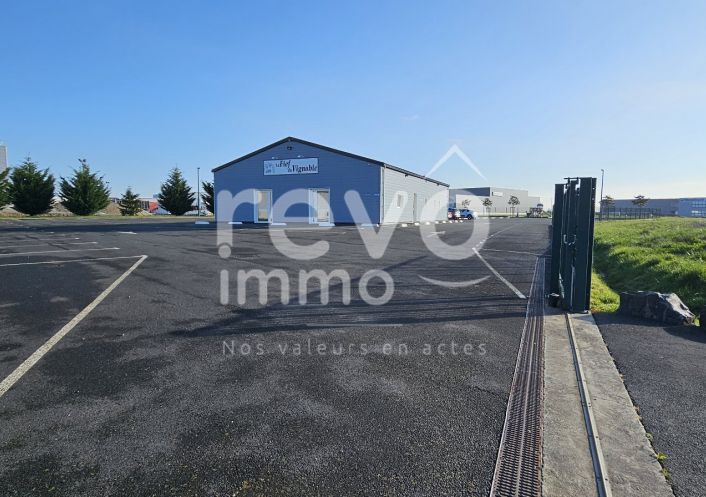 à vendre Bâtiment Mouzillon