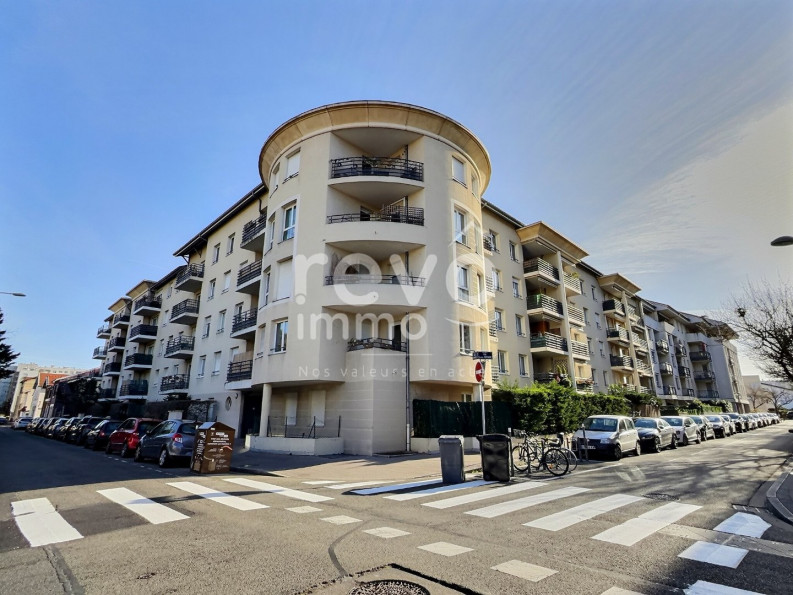 vente Appartement Lyon 8eme Arrondissement - Photo 10