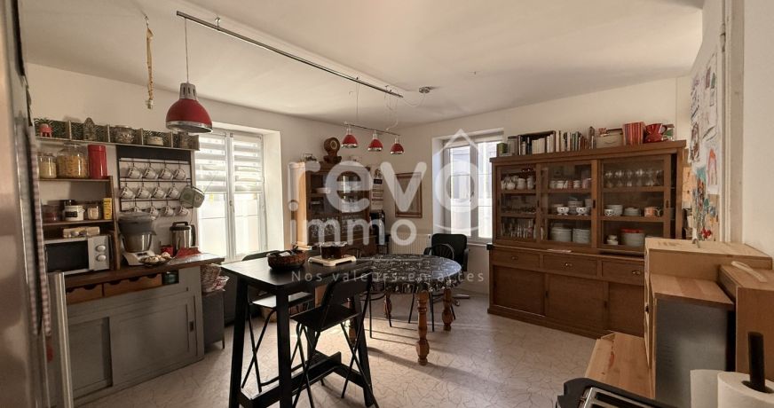 vente Maison en pierre MontrÉverd
