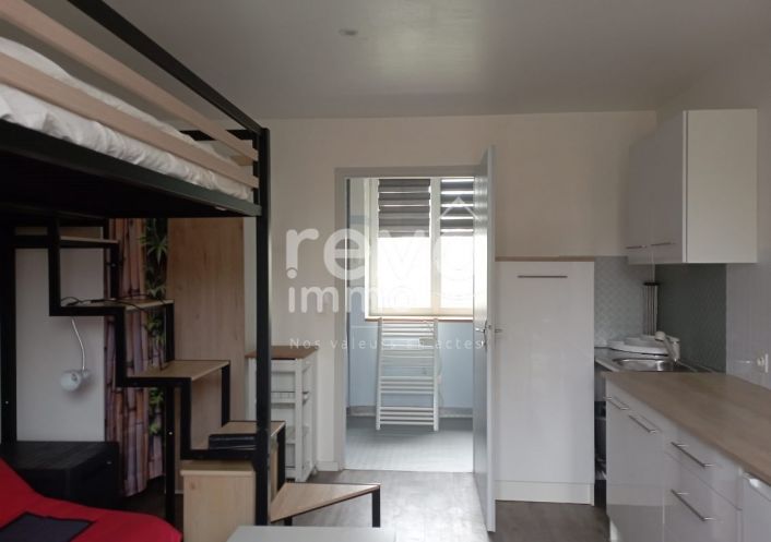 à vendre Maison en pierre MontrÉverd