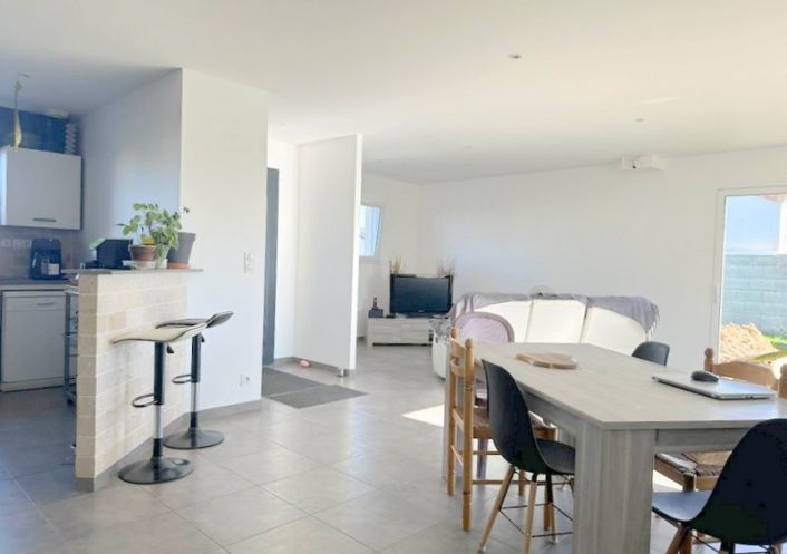 à vendre Maison Yzernay