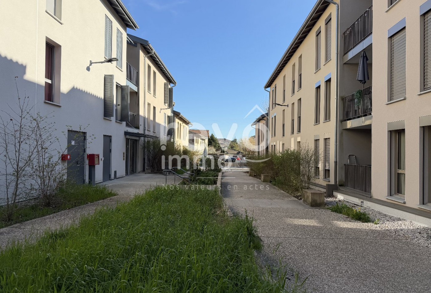 vente Appartement Montluel - Photo 10