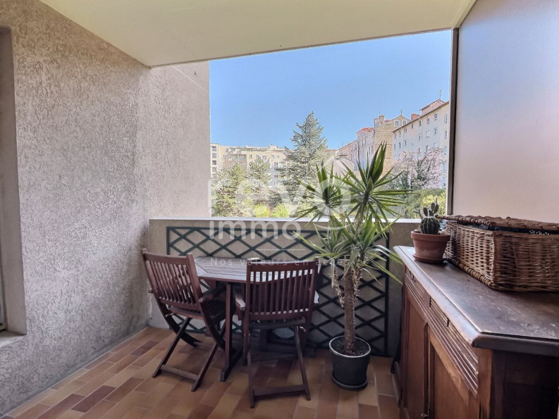 vente Appartement Lyon 7eme Arrondissement - Photo 1