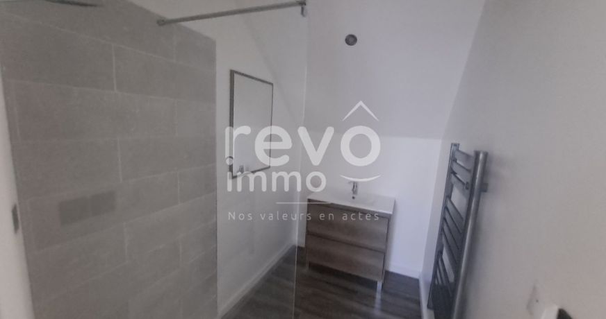 location Maison Murs Erigne