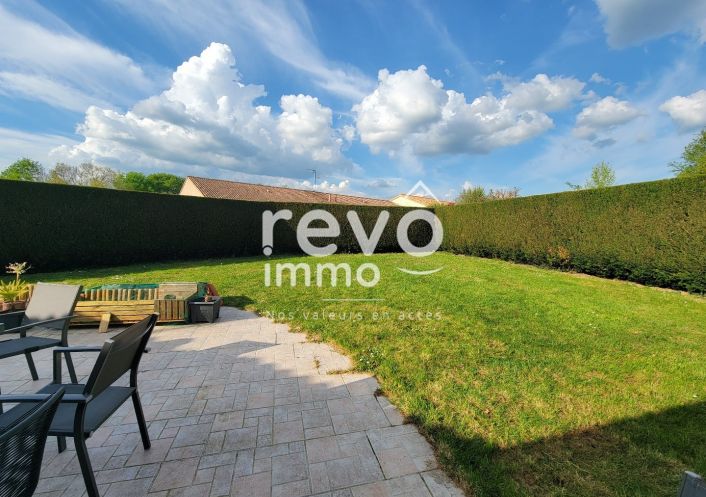 à vendre Maison individuelle Saint Pierre Montlimart
