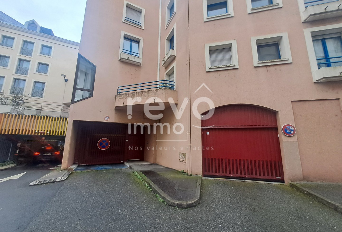 location Parking intérieur Angers - Photo 1