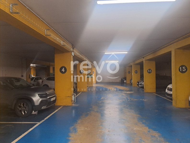 location Parking intérieur Angers - Photo 2