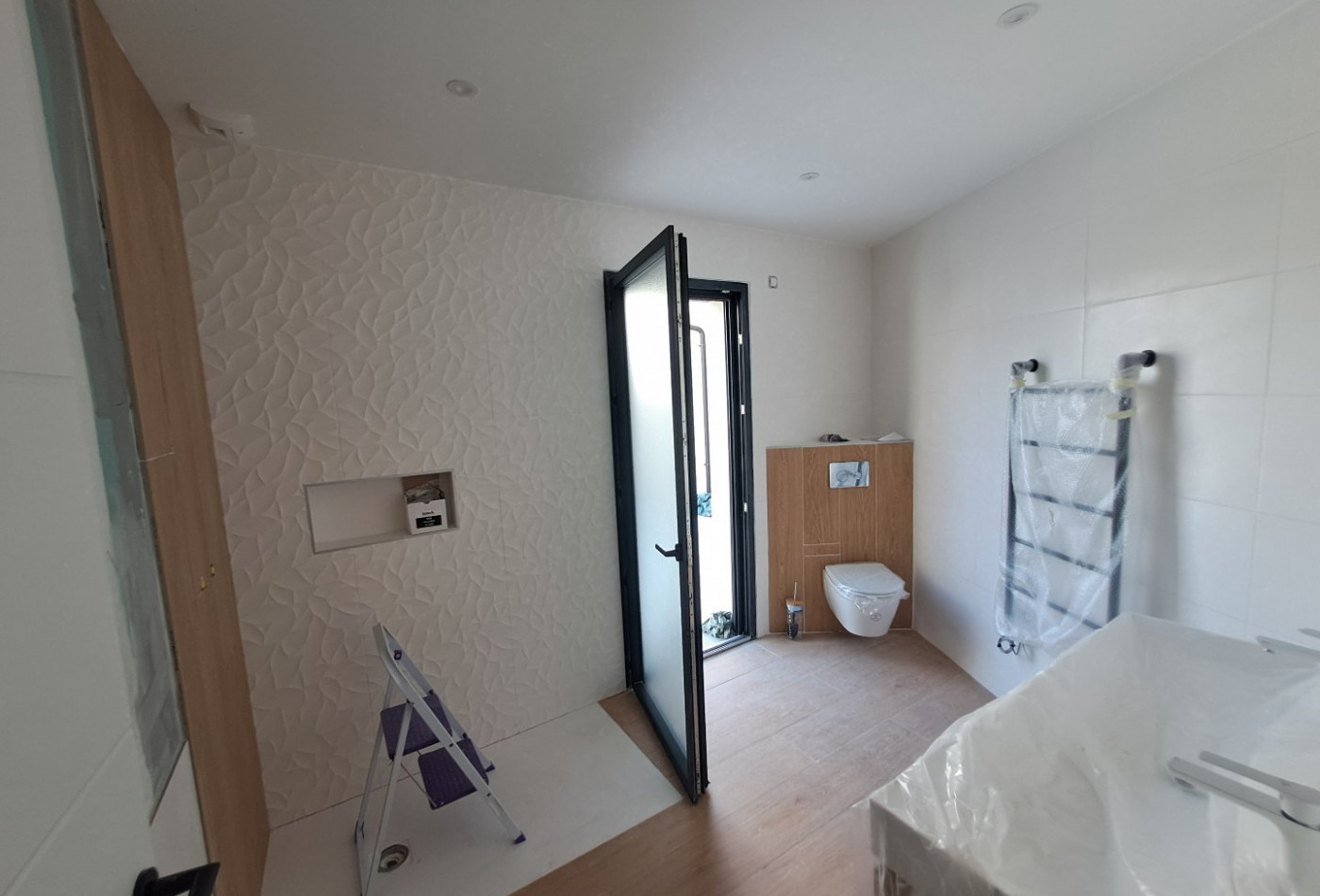 location Maison Beaucouze - Photo 4