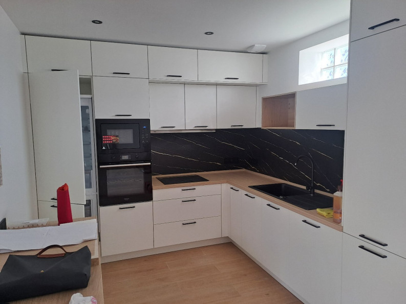location Maison Beaucouze - Photo 3