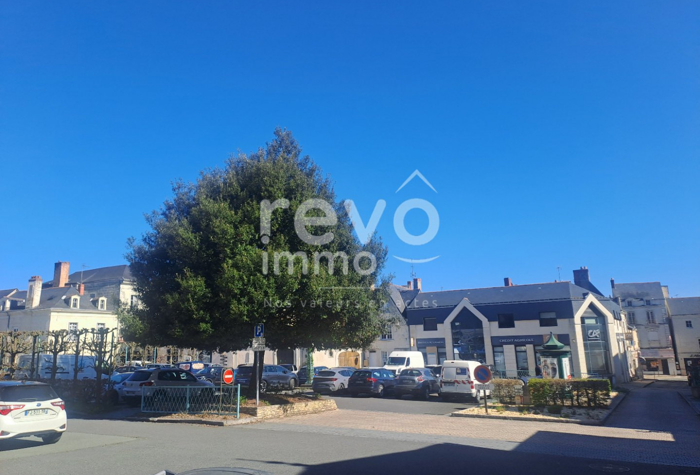 location Local commercial Bauge En Anjou - Photo 2