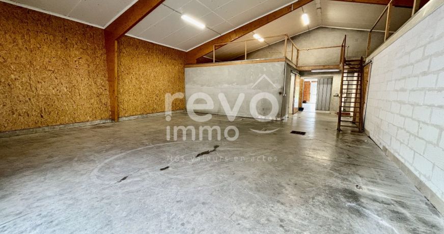 vente Bâtiment La Breille Les Pins